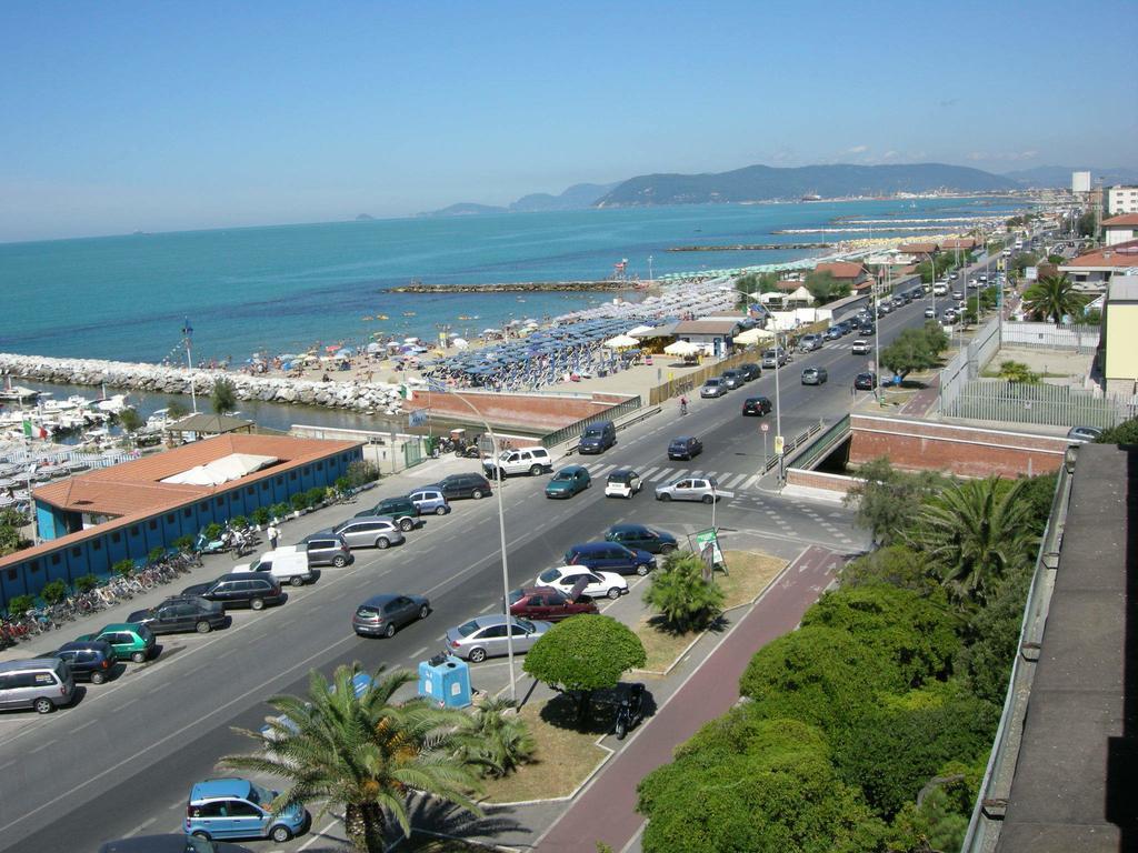 Comfort Beach House Marina di Massa Bilik gambar