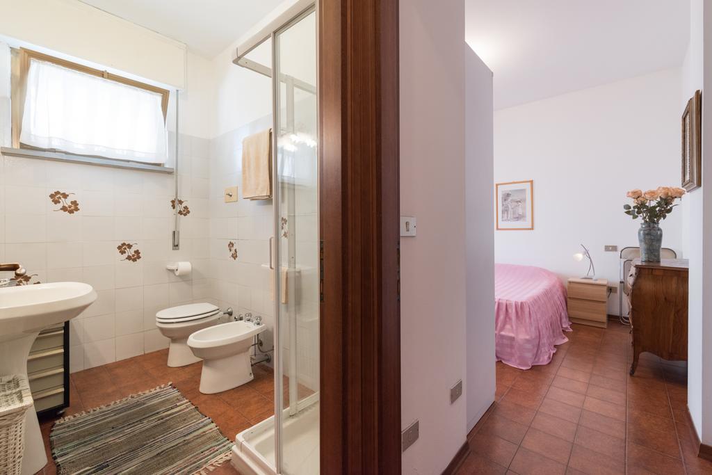 Comfort Beach House Marina di Massa Luaran gambar